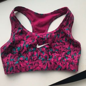Racer back Nike sports bra